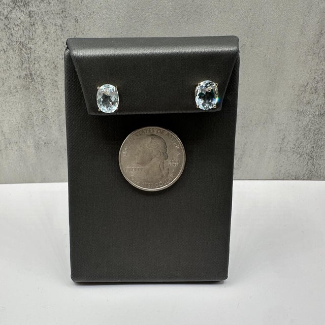 Aquamarine Stud Earrings in 14kt Yellow Gold – 3.21ctw, Oval Cut, New, A Pair For Sale - Image 4 of 5