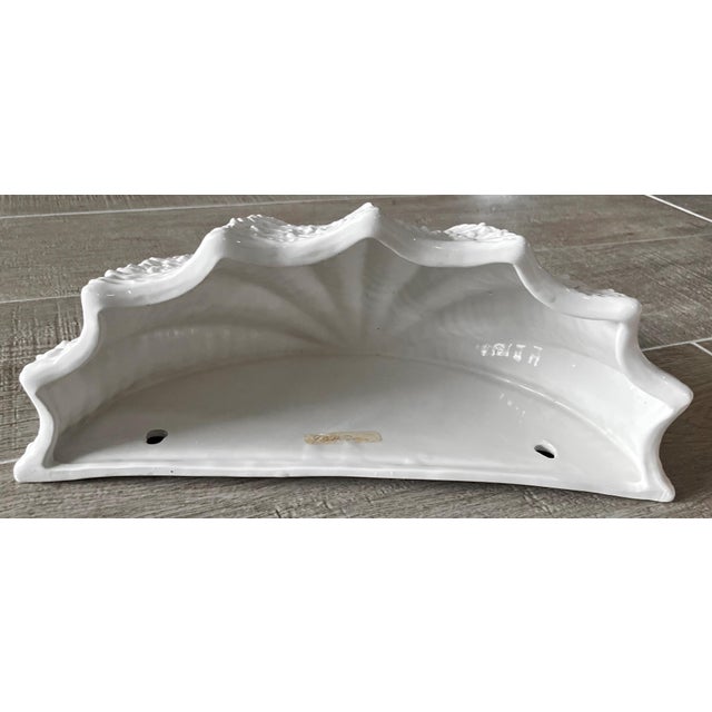 Off-white Circa 1980 Palm Beach Chic Italian Creamware Shell-Shaped Wall Pocket in the Manner of Mario Bellini For Sale - Image 8 of 18