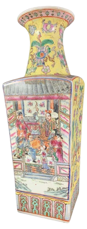 Large Chinese Canton Porcelain Vase, 1800s