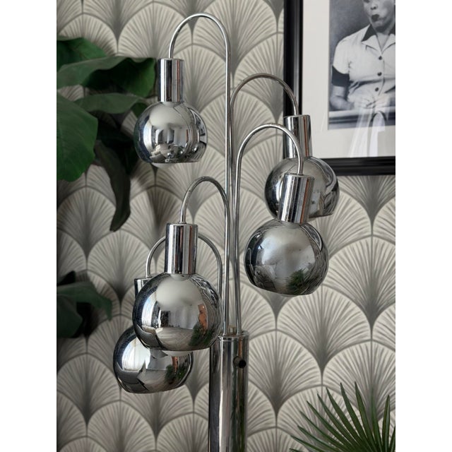 Vintage Mid-Century Modern Atomic Chrome Eyeball Floor Lamp Attributed to Robert Sonneman Dimensons: 61" TALL 16 1/2”...
