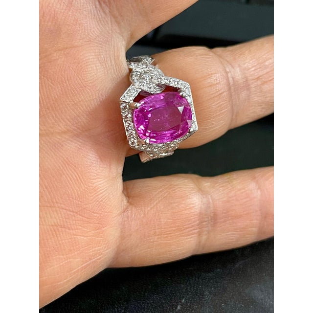 Modern Gia 4.76 Ct Pink Cushion Sapphire & 1.2 Ct Diamond 18 Kt White Gold Ring, Estate For Sale - Image 3 of 8