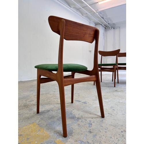 Wood Chairs in Teak by Schiønning & Elgaard for Randers Møbelfabrik, Set of 4 For Sale - Image 7 of 11
