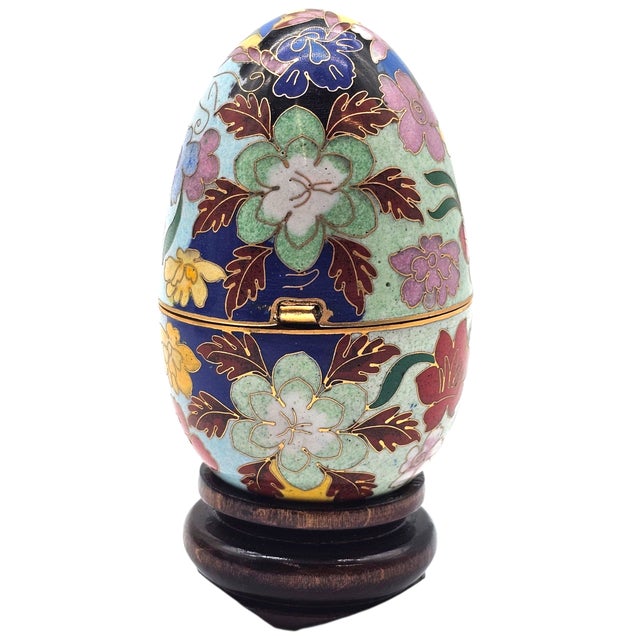 Chinese Vintage Chinese Cloisonné Enamel Egg Box Floral Design on Stand Smithsonian Collection For Sale - Image 3 of 7