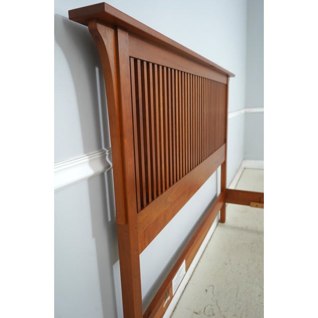 Stickley Stickley Queen Size Cherry Mission Bed For Sale - Image 4 of 17