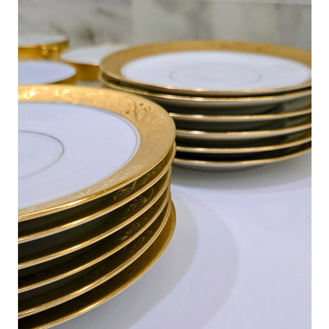 Thomas Bavaria Pickard 24k Gold Tea Set – 19 Pieces, 7 Cups & Saucers For Sale - Image 9 of 11