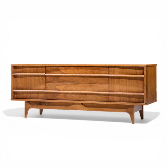 Brown Young Manufacturing Mid Century Credenza and Hutch For Sale - Image 8 of 11