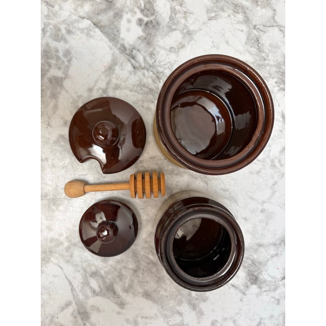 Midcentury Set of Two Americana Pottery Containers For Sale In Sacramento - Image 6 of 7