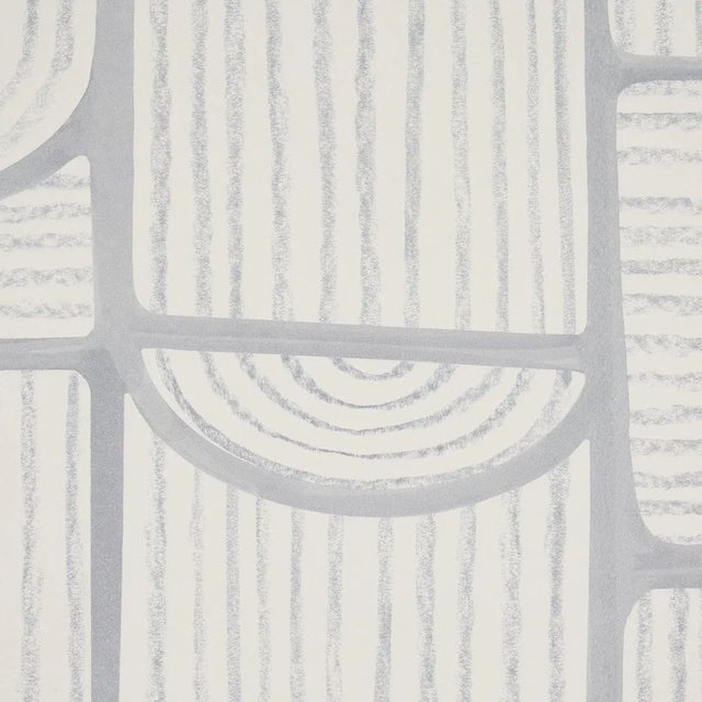Abstract Schumacher x Backdrop Bloomsbury Wallpaper in Cool Gray For Sale - Image 3 of 4