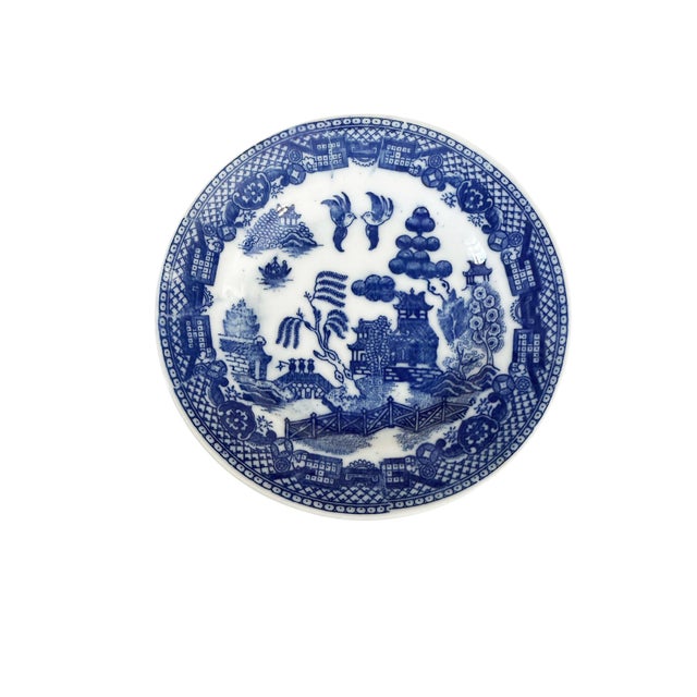 #696 Vintage Blue and White Willow Pattern Decorative Set of 8 Plates Made in Japan For Sale In New York - Image 6 of 9