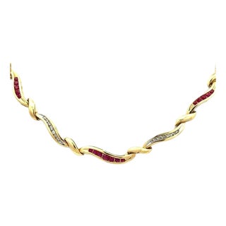 Diamond Ruby Necklace 14k Yellow Gold Curved Link Delicate Chanel set For Sale