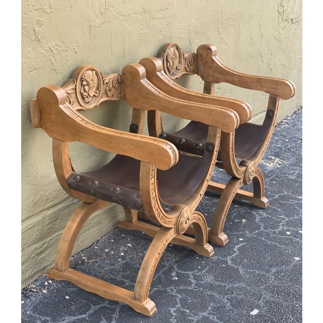 19th Century Pair of Carved Walnut Leather Savonarola Bench or Settee For Sale - Image 18 of 18