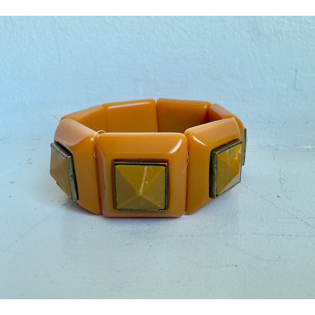 Vintage Mid-Century Modern Tangerine Stretch Bracelet, 1960s For Sale In New York - Image 6 of 10