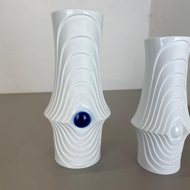 1970s Op Art Porcelain Vases by Royal Bavaria KPM, Germany, 1970s, Set of 2 For Sale - Image 5 of 18