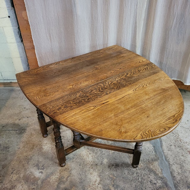 Wood English Oak Gateleg Drop Leaf Table With Turned Legs For Sale - Image 7 of 11