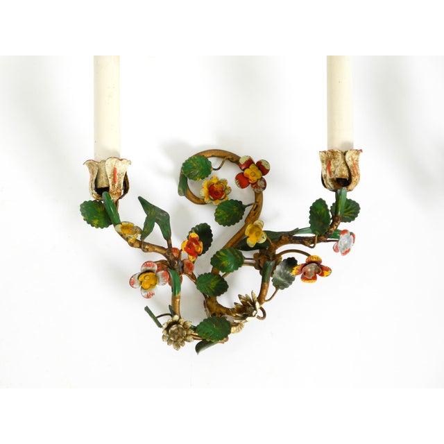 Floral Wall Lamps in Metal with Hand-Painted Details, Italy, 1950s, Set of 2 For Sale - Image 4 of 17