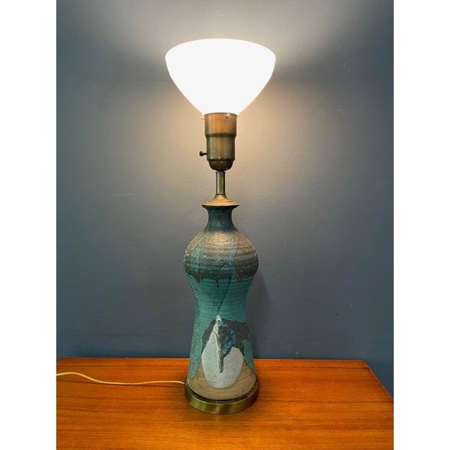 1970s Harry Holl for Scargo Pottery Large Ceramic Lamp For Sale - Image 9 of 10