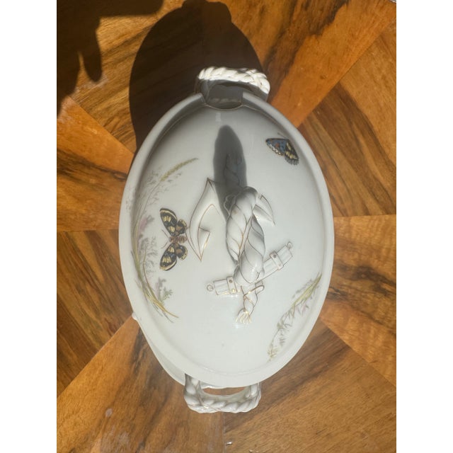 French “Haviland Limoges Butterfly Covered Serving Tureen With Matching Underplate — c.1875–1889” For Sale - Image 3 of 7