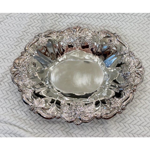 Vintage Oneida Ornate Floral Silverplate Centerpiece Bowl For Sale In Dallas - Image 6 of 10