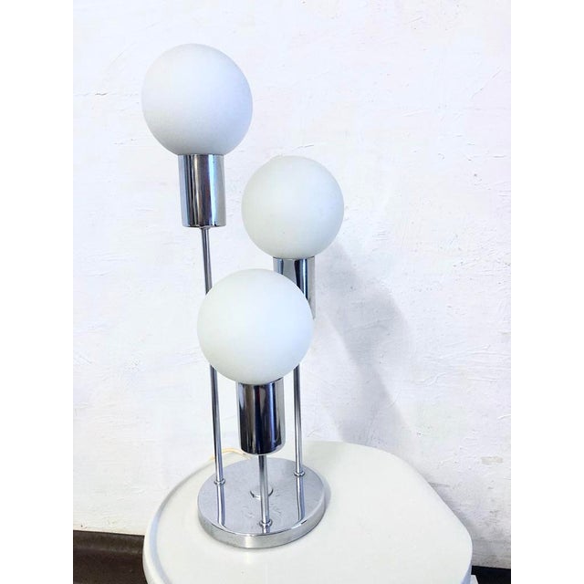 Space Age Spherical Table Lamp in Chrome and Glass, 1970s For Sale - Image 4 of 9