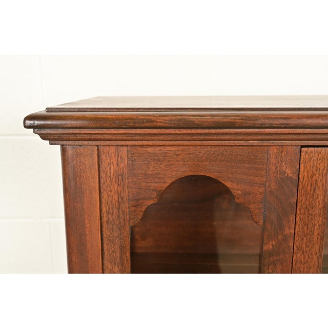 Brown Berkey & Gay Style Antique Queen Anne Carved Mahogany Bookcase or Bar Cabinet, Circa 1920s For Sale - Image 8 of 15
