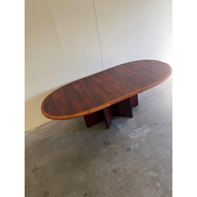1960s Danish Mid-Century Rosewood Extendable Dining Table by Ansager Møbler With Two Leaves For Sale - Image 5 of 12