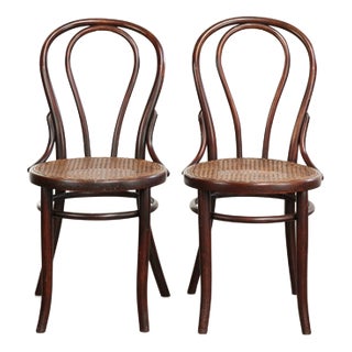 Antique Chairs in Warm Brown Color with Webbing Seats from Thonet, Set of 2 For Sale