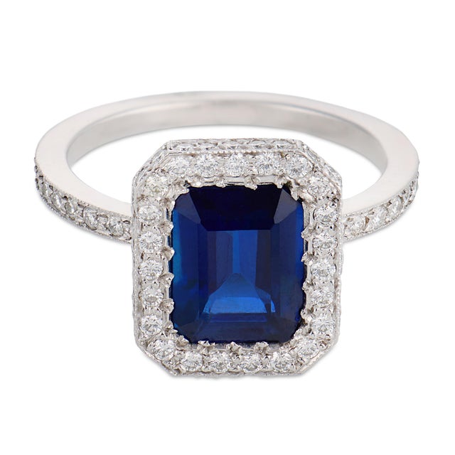 Modern Gia 1.50 Carat No Heat Sapphire Diamond Platinum Engagement Ring, Size 3.25 For Sale - Image 3 of 6