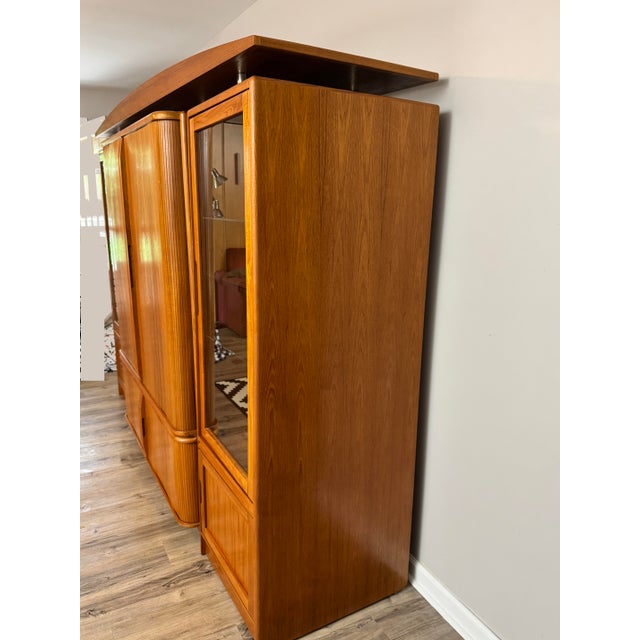 Mid-Century Modern Danish Teak Wall Unit/Hutch/Entertainment Center For Sale - Image 9 of 14