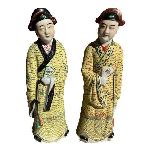 Antique Chinoiserie Hand Painted Porcelain Chinese Export Figures - a Pair For Sale