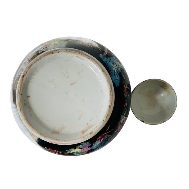 Large Vintage Chinoiserie Famille Noire Ginger Jar Black Floral Ceramic. For Sale In San Francisco - Image 6 of 7
