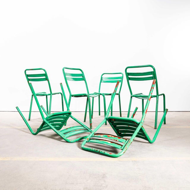 Vintage French Bright Green T2 Dining Chairs from Tolix, 1950s, Set of 6 For Sale - Image 3 of 9