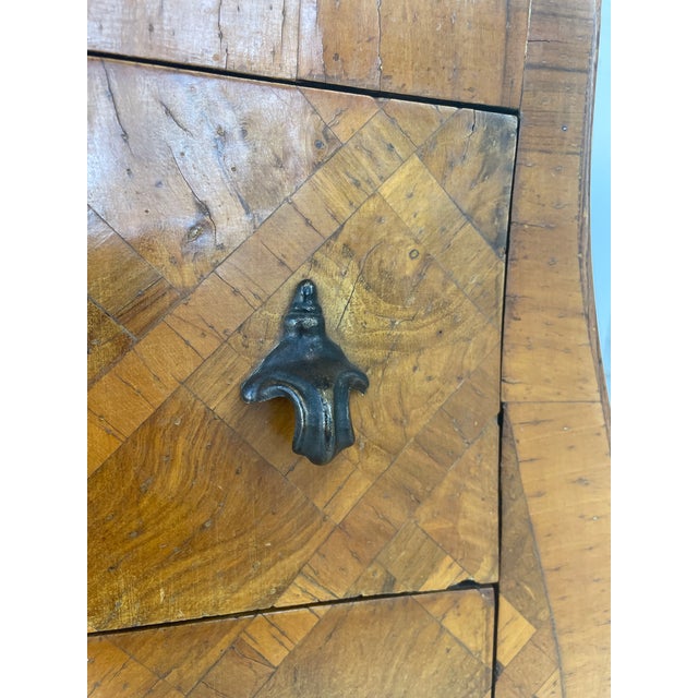 Wood Mid 20th Century Italian Parquetry Bombe Commodino For Sale - Image 7 of 7