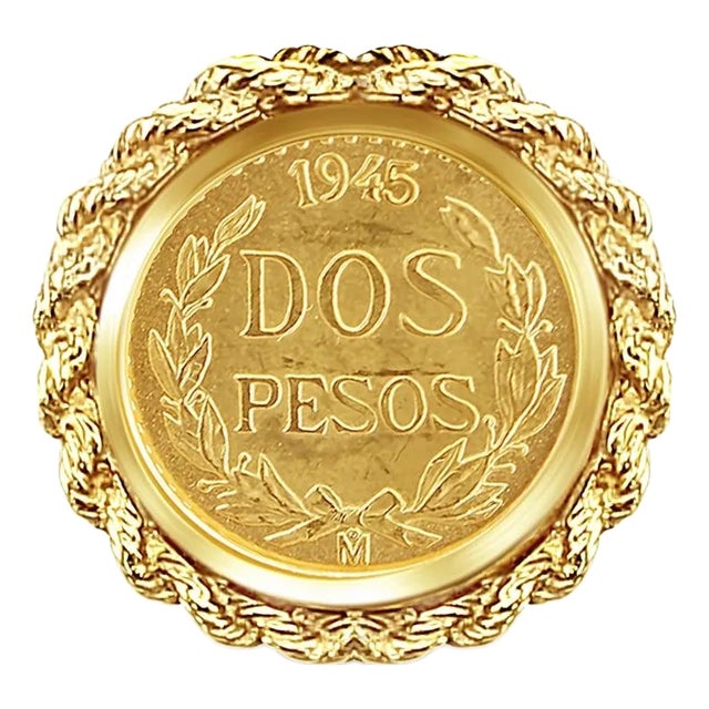 1945 Dos Pesos Fine Gold Coin Ring with Rope Bezel Frame, Size 7 For Sale