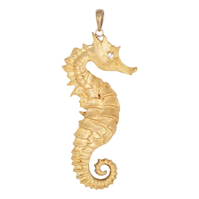 1960s Large Vintage Seahorse Pendant 18k Yellow Gold Diamond Eye Fine Ocean Jewelry For Sale