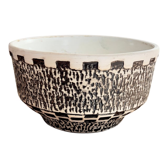 1960s Volcanic Style Pottery Bowl by Hekla Belfeld, Mid Century Scandanavian Style For Sale