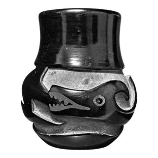 Mid 20th Century Native American Madeline Tafoya Signed Blackware Vase, Santa Clara Pueblo For Sale