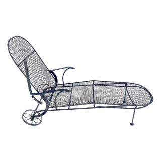 Russel Woodard Mesh Body Adjustable Back Chaise Lounge on Wheels 1960s For Sale
