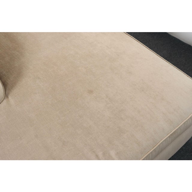Vintage Art Deco-Style Chaise Lounge in Taupe Chenille With Ebonized Plinth Feet For Sale - Image 17 of 18