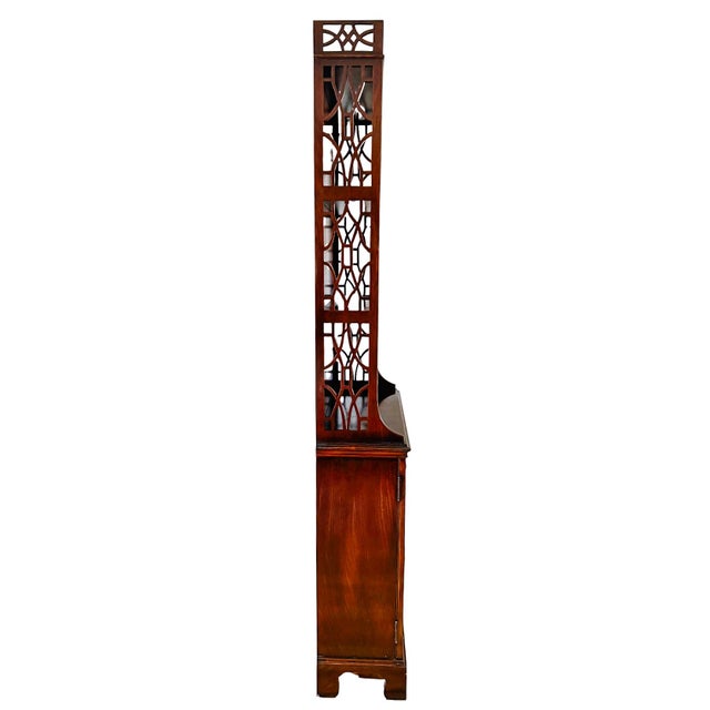 Early 20th Century American Chippendale Mahogany Petite Etagere Cabinets by Robert W. Irwin Co. - A Pair For Sale - Image 13 of 16