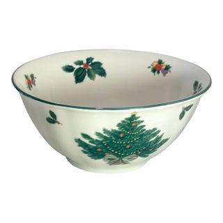 Late 20th Century Mikasa Heritage Chtistmas Story Bowl For Sale