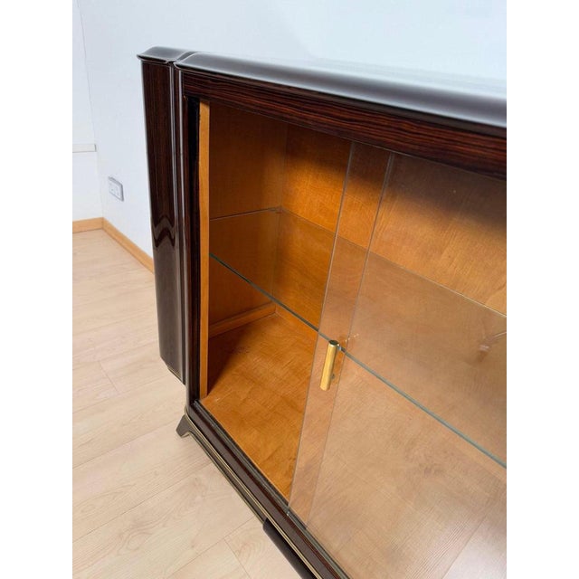 Art Deco Sideboard with Vitrine in Macassar Ebony & Maple, Paris, 1930s For Sale - Image 15 of 18