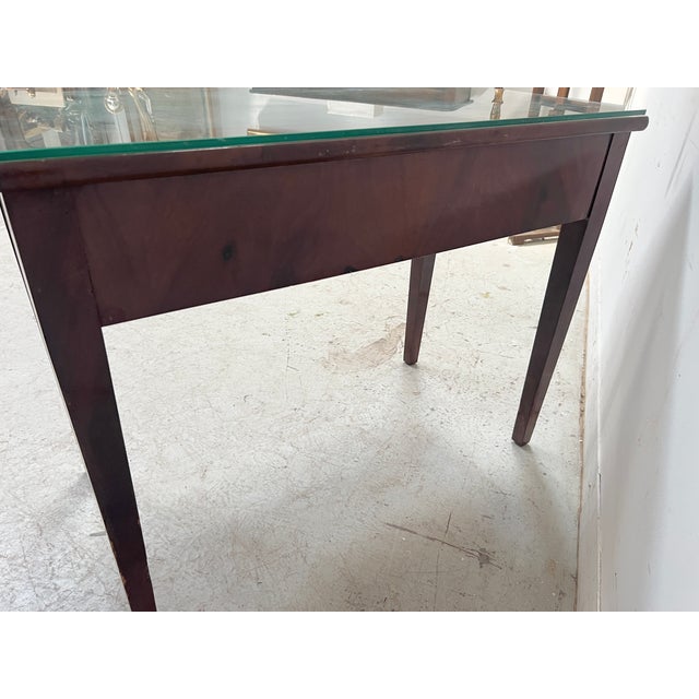 Brown Louis XVI Style Desk in Mahogany and Veneer, 1800s For Sale - Image 8 of 10