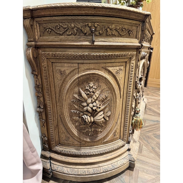 Brown French Oak Hunting Sideboard, 1850s For Sale - Image 8 of 18