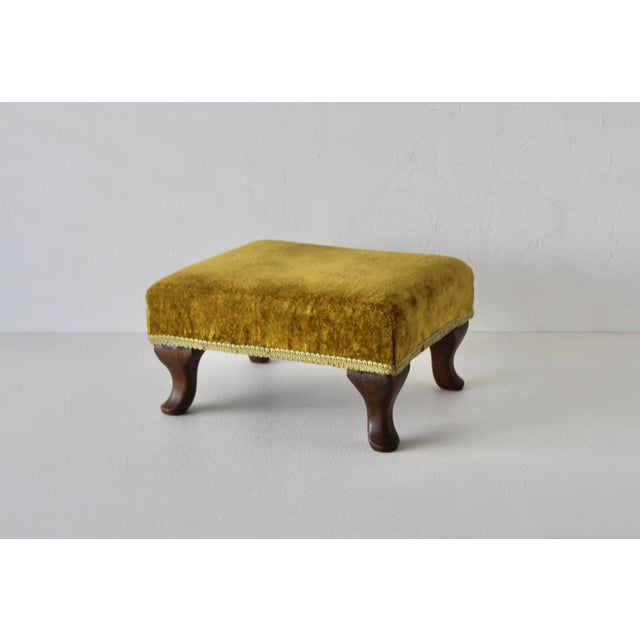 Vintage Queen Anne-Style Velvet Cushion Cabriole Legs Footstool Ottoman For Sale - Image 4 of 15