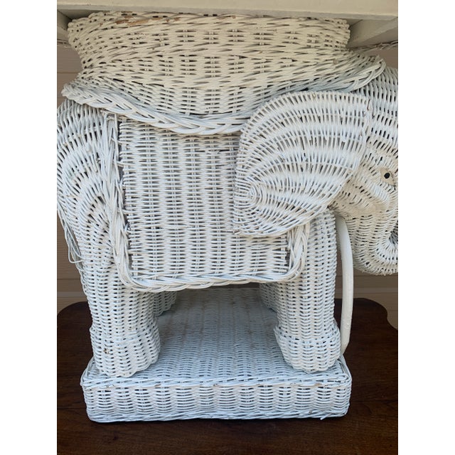 1970s A Palm Beach Icon | White Wicker Elephant Drinks Table, 1970s For Sale - Image 5 of 12
