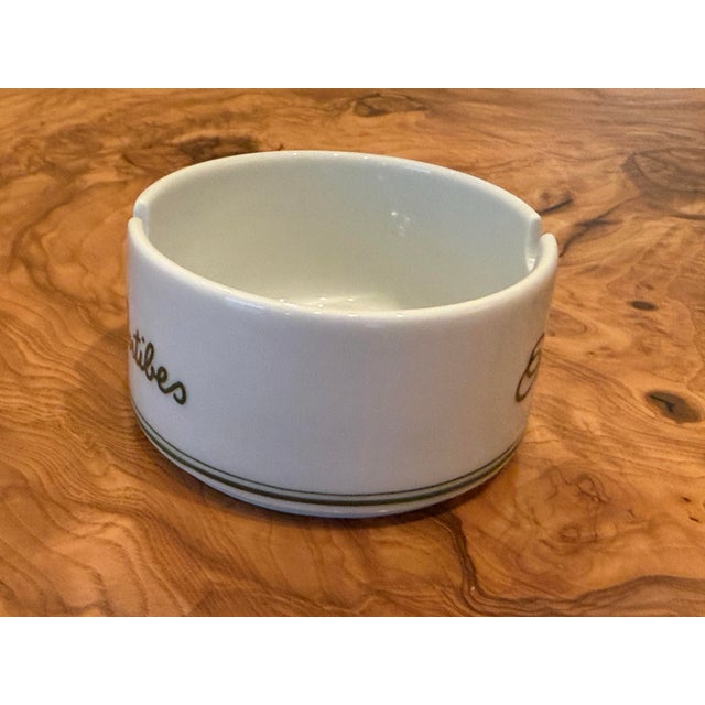 White Exquisite Vintage Hotel Eden Roc Cap d'Antibes France French Riviera Porcelain Ashtray - Pristine Condition For Sale - Image 8 of 12