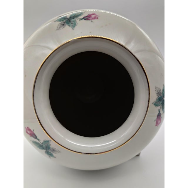 1950s Porcelain Vase with Rose Decoration and Gold Rim from KPM Krister, Germany, 1950s For Sale - Image 5 of 8