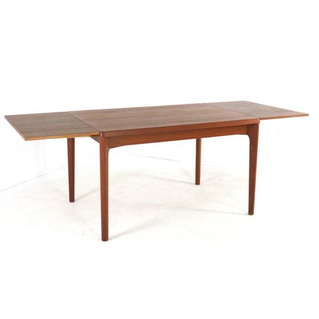 1960s Rectangular Extendable Dining Table by Henning Kjaernulf for Vejle For Sale - Image 5 of 15