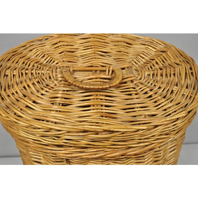 Vintage Mid Century Modern Handwoven Wicker Rattan Laundry Basket W Lid For Sale - Image 12 of 17