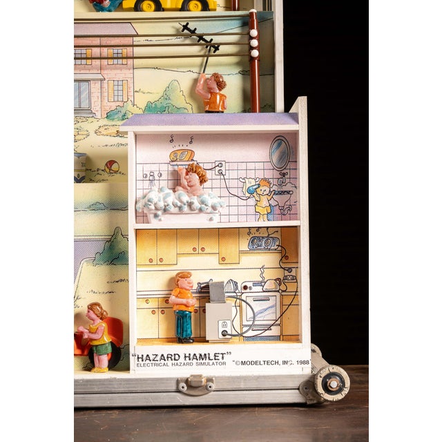 Vintage "Hazard Hamlet" Electrical Hazard Demonstrator by Modeltech For Sale - Image 11 of 14